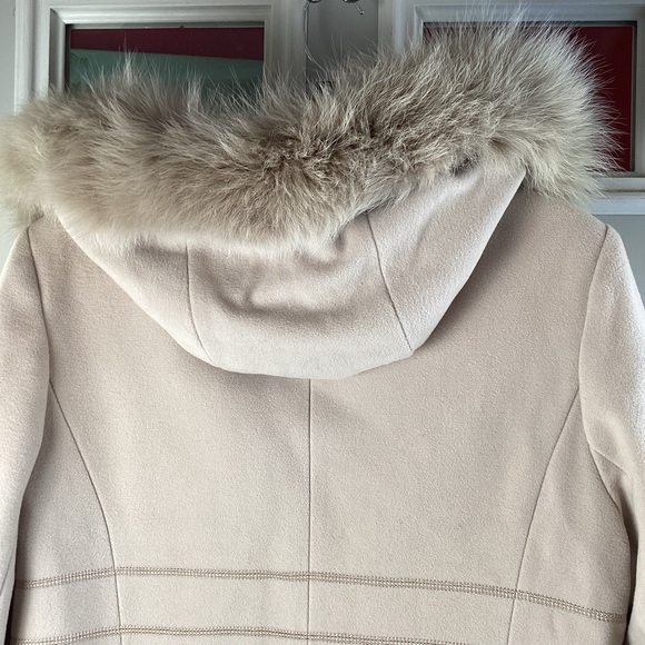 Albert Nipon Beige/Cream Hooded Trench Lambswool Coat with Fox fur  vintage , - Picture 5 of 6